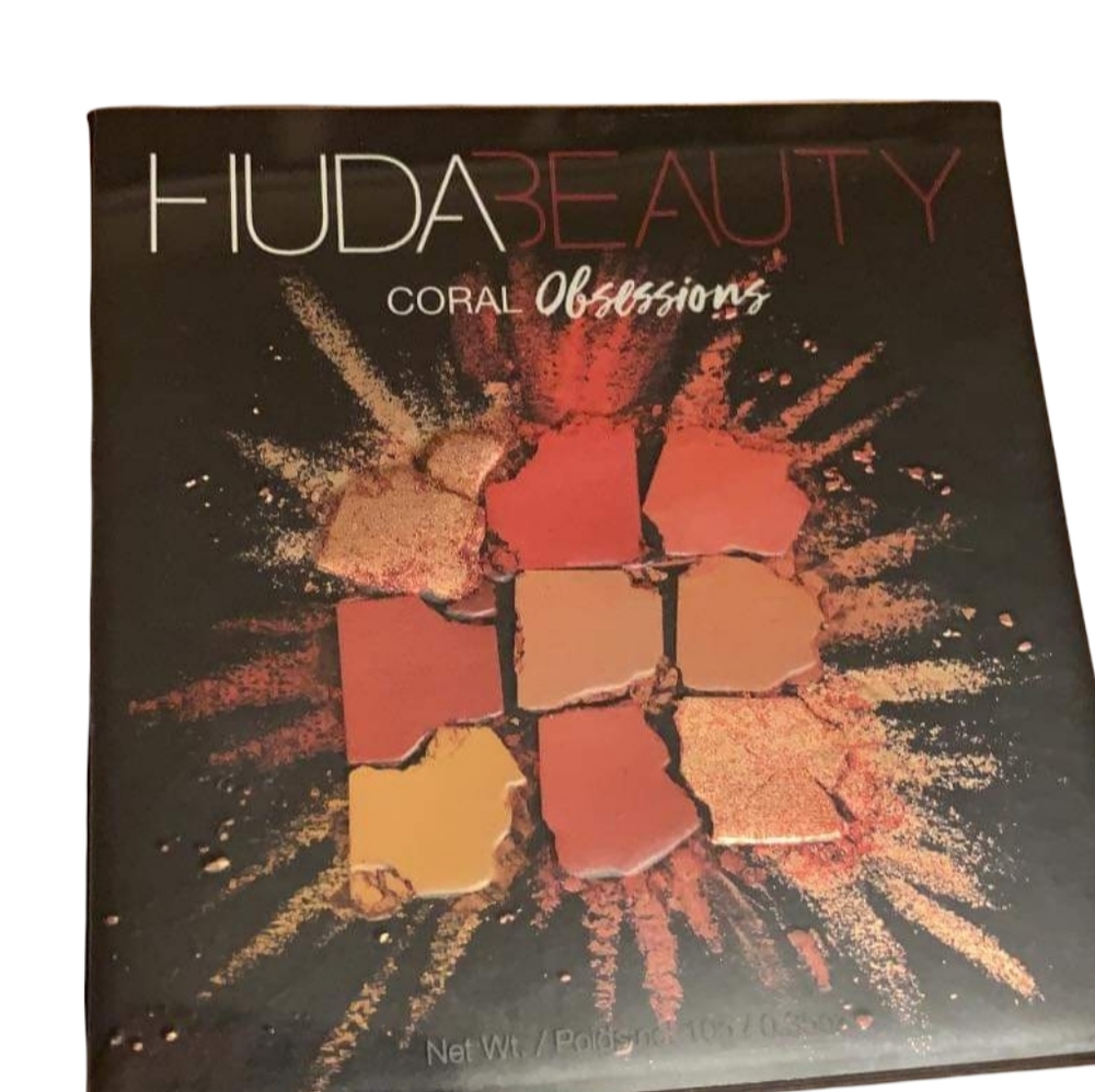 New Huda Beauty Coral Obsessions Mini Palette